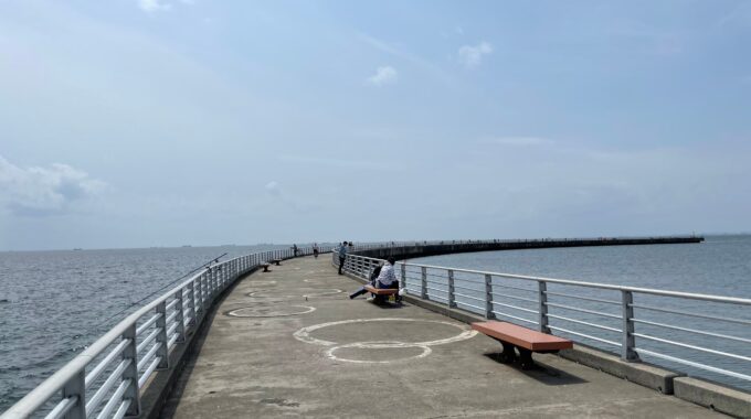 検見川浜突堤の風景写真
