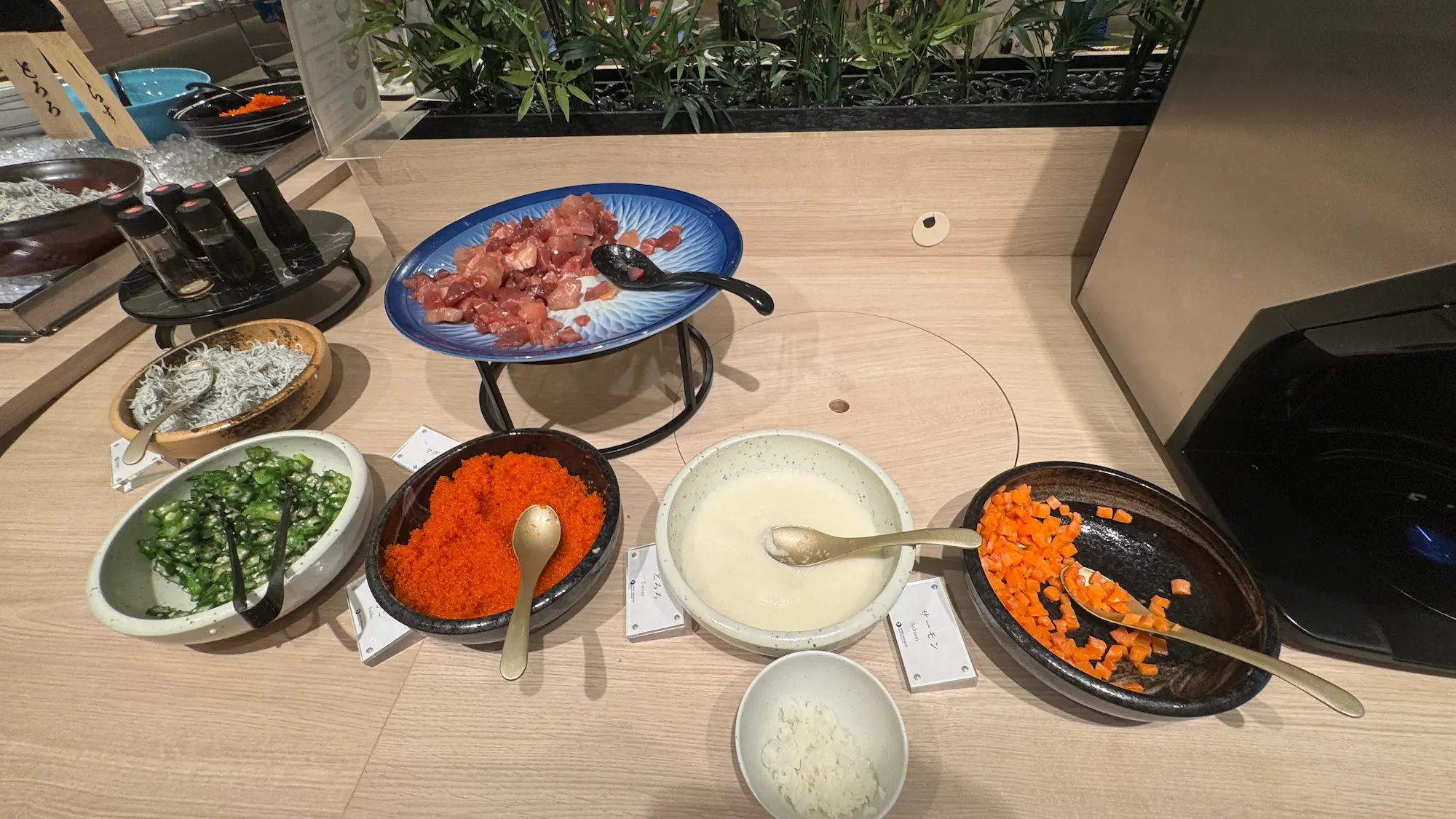 日光きぬ川ホテル三日月朝食の海鮮