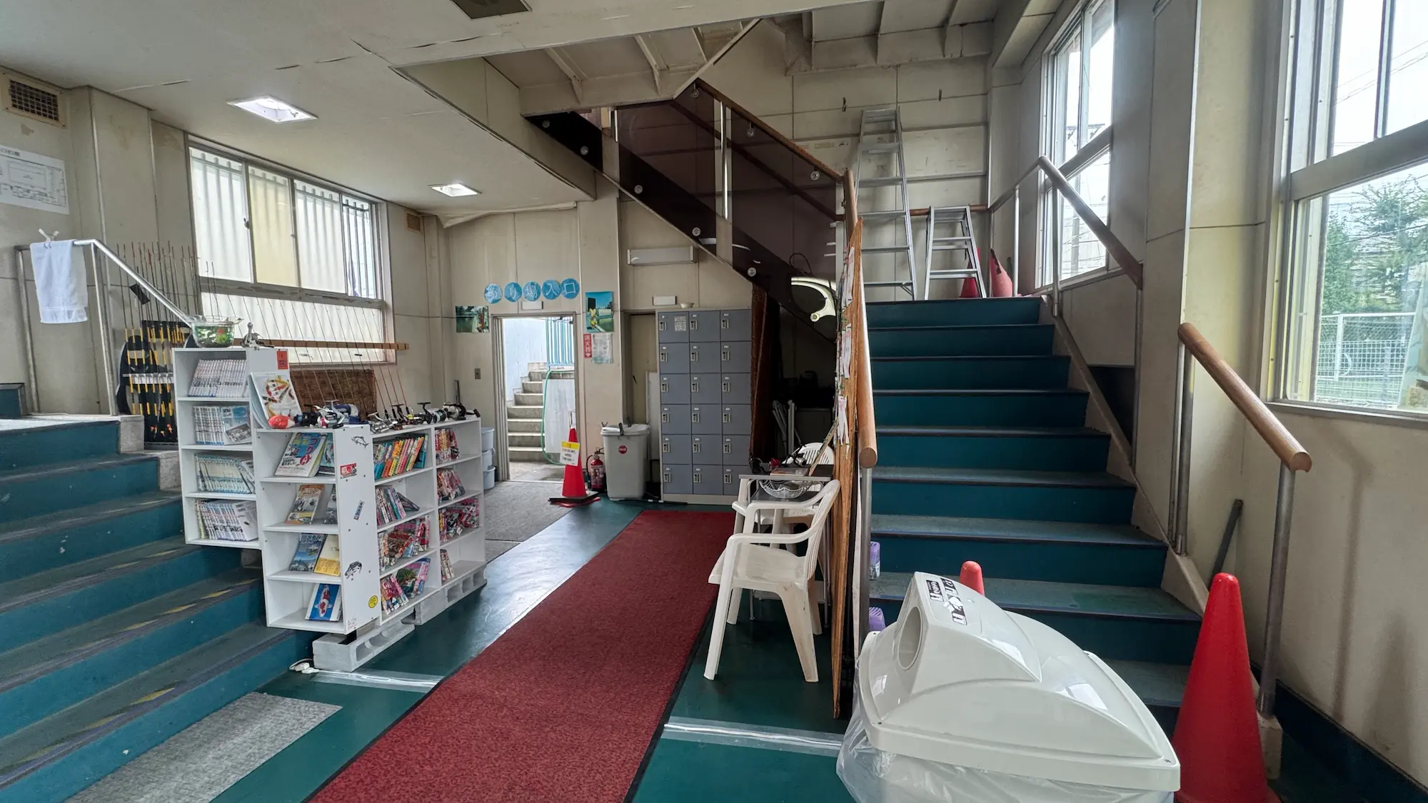 つかプーフィッシングの店内