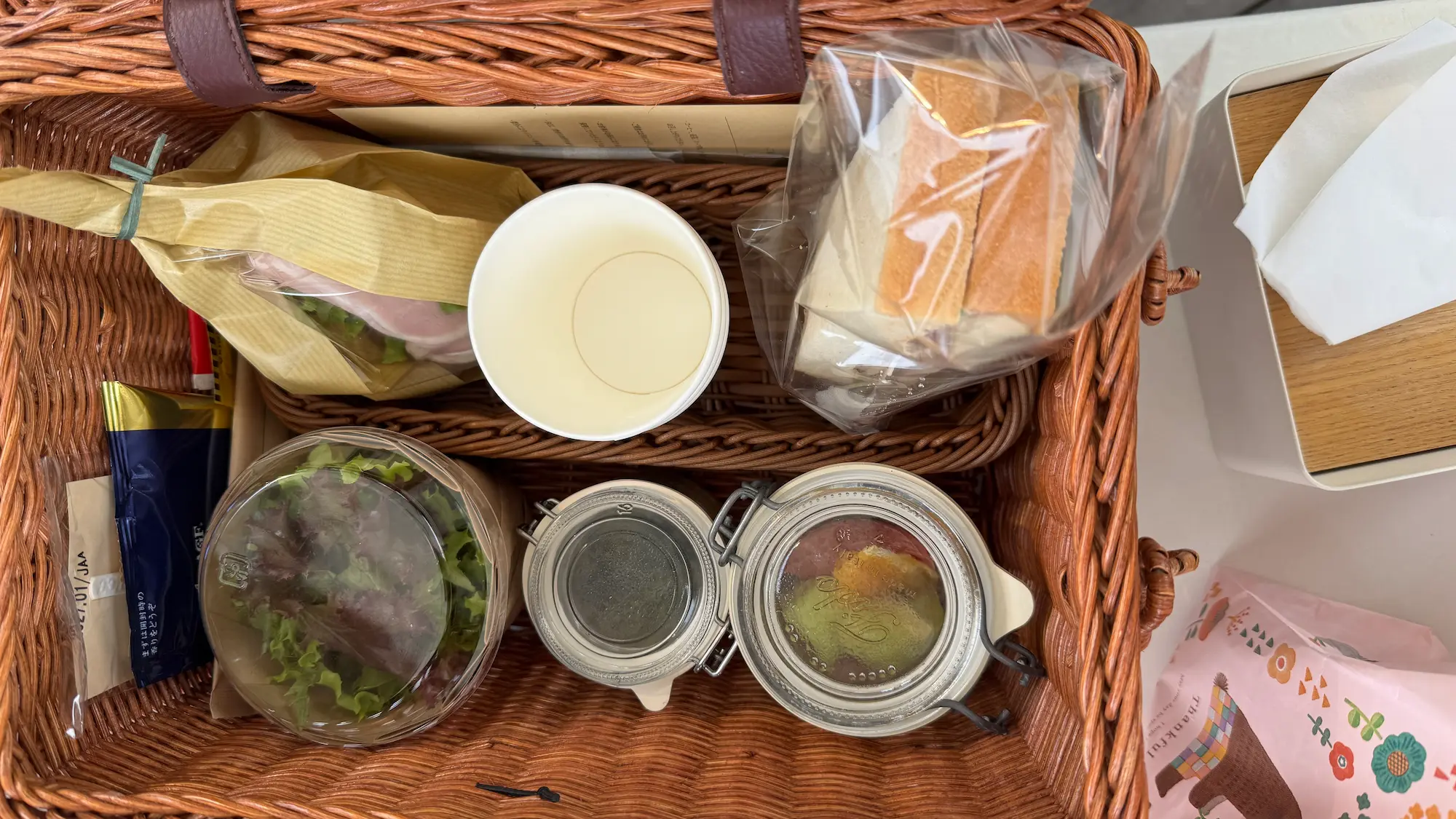 リソルの森のグランピングテントキャビンの2回目朝食